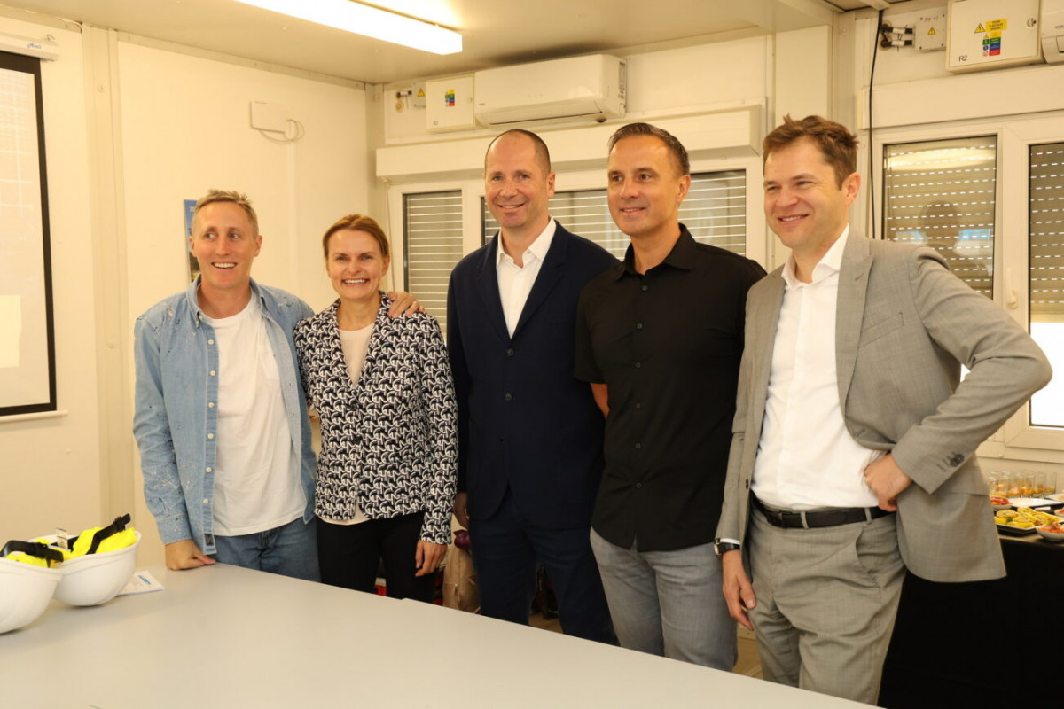 Po bombastickom náleze pokračujú výkopové práce